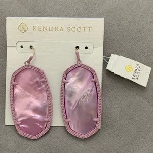 Kendra Scott Danielle statement earrings
